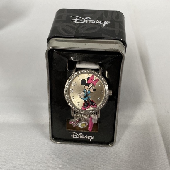 Disney Minnie Mouse Watch NIB (Needs Battery) (CW) - Picture 4 of 4